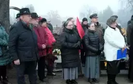 uroczystość pod pomnikiem 27 grudnia (72)