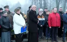 uroczystość pod pomnikiem 27 grudnia (70)