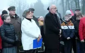 uroczystość pod pomnikiem 27 grudnia (67)