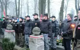uroczystość pod pomnikiem 27 grudnia (65)