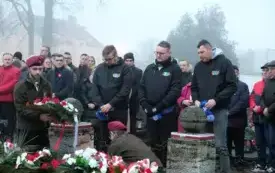 uroczystość pod pomnikiem 27 grudnia (54)