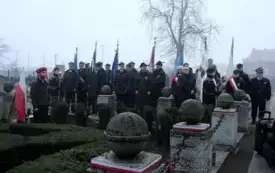 uroczystość pod pomnikiem 27 grudnia (24)