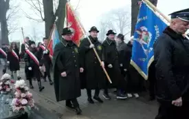 uroczystość pod pomnikiem 27 grudnia (17)