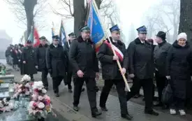 uroczystość pod pomnikiem 27 grudnia (15)
