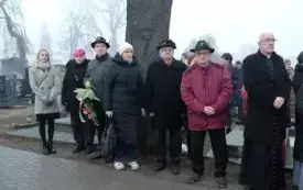 uroczystość pod pomnikiem 27 grudnia (10)