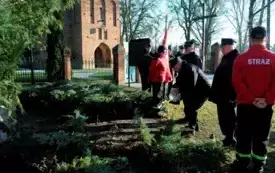 Chwila Pamięci o Powstańcach w Psarskiem0128