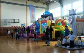 Dmuchańce i ścianka wspinaczkowa OSIR ferie (15)
