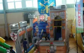 Dmuchańce i ścianka wspinaczkowa OSIR ferie (2)