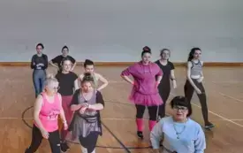 Maraton Fitness Mix w stylu lat 90 &ndash; ruch, energia i świetna zabawa! (16)