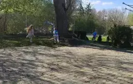 Poszukiwania wielkanocnego zajączka w Nosalewie (3)