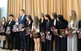 Zakończenie roku szkolnego klas maturalnych222