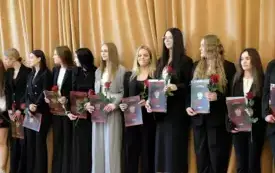 Zakończenie roku szkolnego klas maturalnych221
