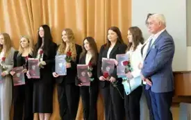 Zakończenie roku szkolnego klas maturalnych220