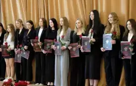 Zakończenie roku szkolnego klas maturalnych219