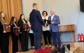 Zakończenie roku szkolnego klas maturalnych215