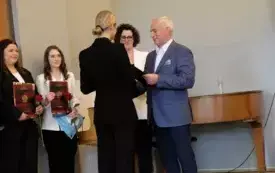 Zakończenie roku szkolnego klas maturalnych212