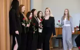 Zakończenie roku szkolnego klas maturalnych199