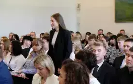 Zakończenie roku szkolnego klas maturalnych198