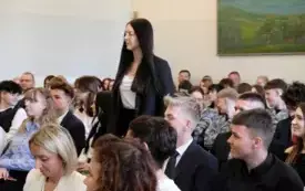 Zakończenie roku szkolnego klas maturalnych195