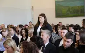Zakończenie roku szkolnego klas maturalnych193