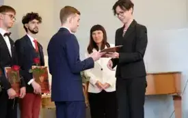 Zakończenie roku szkolnego klas maturalnych178
