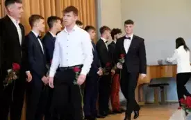 Zakończenie roku szkolnego klas maturalnych170