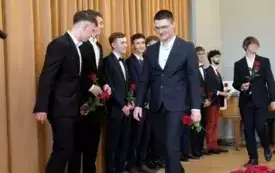 Zakończenie roku szkolnego klas maturalnych168