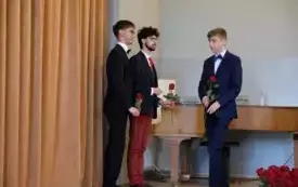 Zakończenie roku szkolnego klas maturalnych162