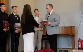 Zakończenie roku szkolnego klas maturalnych157