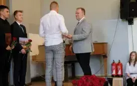 Zakończenie roku szkolnego klas maturalnych148