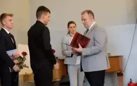 Zakończenie roku szkolnego klas maturalnych143