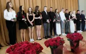 Zakończenie roku szkolnego klas maturalnych141