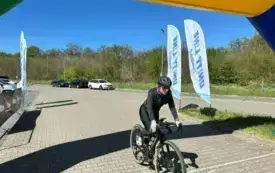 Pniewianie rozpoczęli sezon Supermaraton&oacute;w w Płotach15