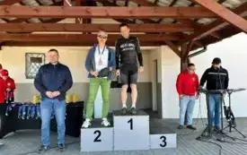 Klubowicze Aktywnie w Pniewach, oraz przedstawiciele miasta zn&oacute;w na podium &ndash; tym razem w Radowie Małym! (10)