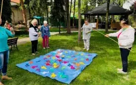 Majowe grillowanie u Senior&oacute;w (5)