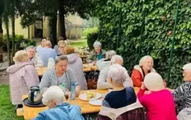 Majowe grillowanie u Senior&oacute;w (3)