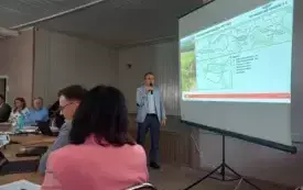 Spotkanie dotyczące realizacji projektu pn. &bdquo;Rewitalizacja linii kolejowej nr 368 Międzych&oacute;d &ndash; Szamotuły&rdquo; (1 (3)