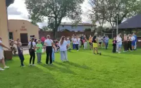 &bdquo;Gry podw&oacute;rkowe z naszego dzieciństwa&rdquo; &ndash; międzypokoleniowe popołudnie w Turowie (8)