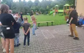 &bdquo;Gry podw&oacute;rkowe z naszego dzieciństwa&rdquo; &ndash; międzypokoleniowe popołudnie w Turowie (3)