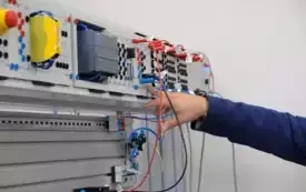 Uroczyste Otwarcie Ośrodka Egzaminacyjnego Dla Zawodu Technik Mechatronik (31)