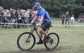 IX Wyścig przez Wieki175