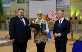 INFORMACJA Z UROCZYSTEJ SESJI RADY MIEJSKIEJ PNIEWY 74