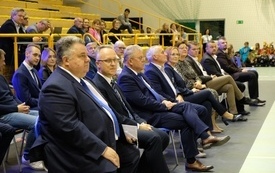 INFORMACJA Z UROCZYSTEJ SESJI RADY MIEJSKIEJ PNIEWY 82