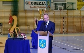 INFORMACJA Z UROCZYSTEJ SESJI RADY MIEJSKIEJ PNIEWY 94
