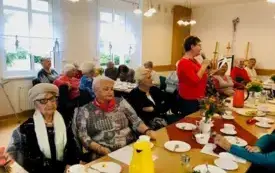 Msza św. Senior&oacute;w Dziennego Domu (17)