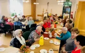 Msza św. Senior&oacute;w Dziennego Domu (13)