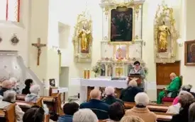 Msza św. Senior&oacute;w Dziennego Domu (5)
