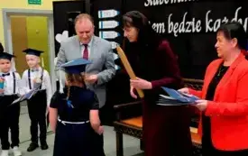 Pasowanie na ucznia w SP Chełmno001200