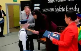 Pasowanie na ucznia w SP Chełmno001193