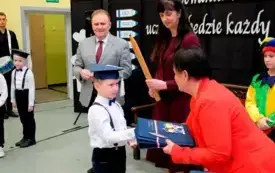 Pasowanie na ucznia w SP Chełmno001185